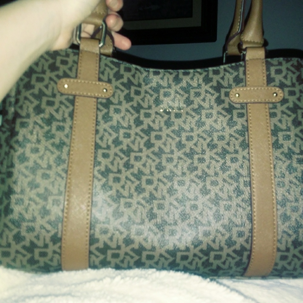 Dkny tote